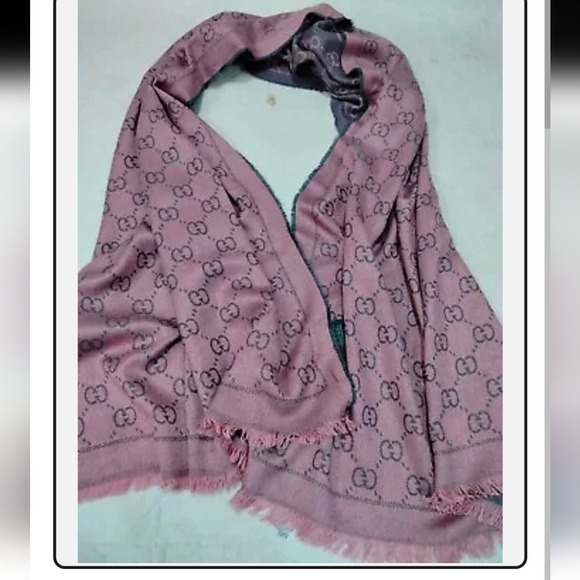 Gucci wool scarf - Picture 1 of 14